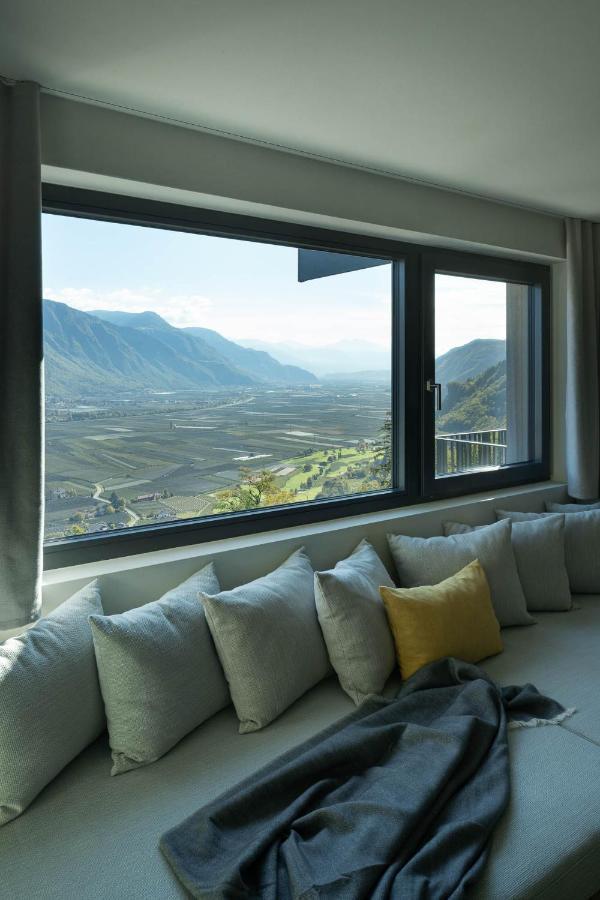 My Spring - Panoramic Suites لانا المظهر الخارجي الصورة
