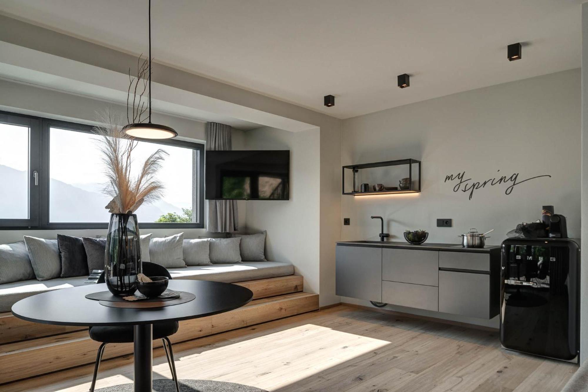 My Spring - Panoramic Suites لانا الغرفة الصورة