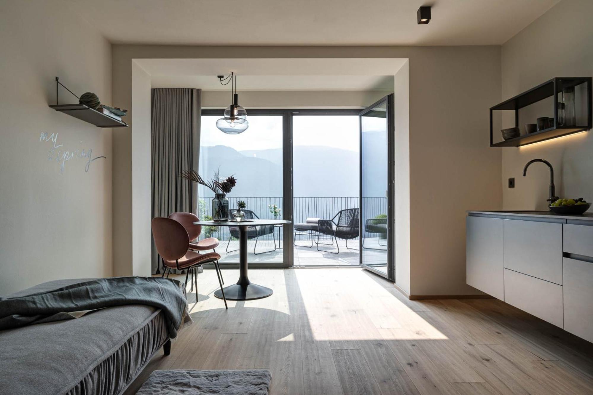 My Spring - Panoramic Suites لانا الغرفة الصورة