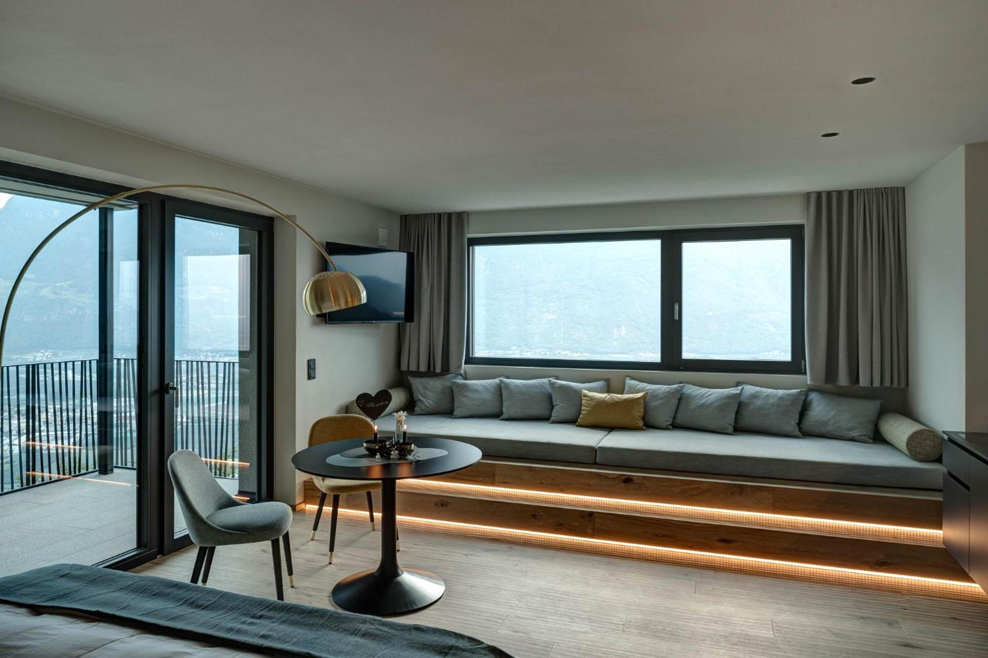 My Spring - Panoramic Suites لانا الغرفة الصورة